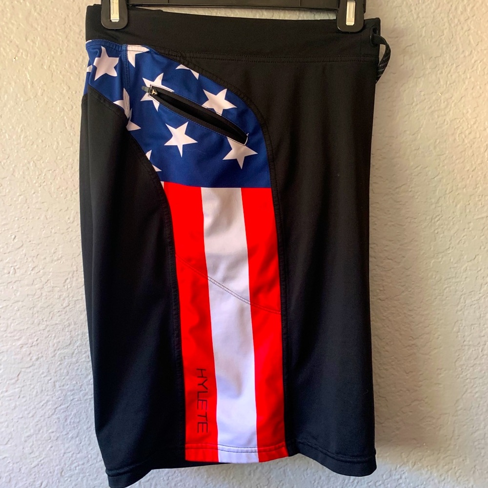 Hylete Helix 2 Flex Knit fabric- L Above Knee